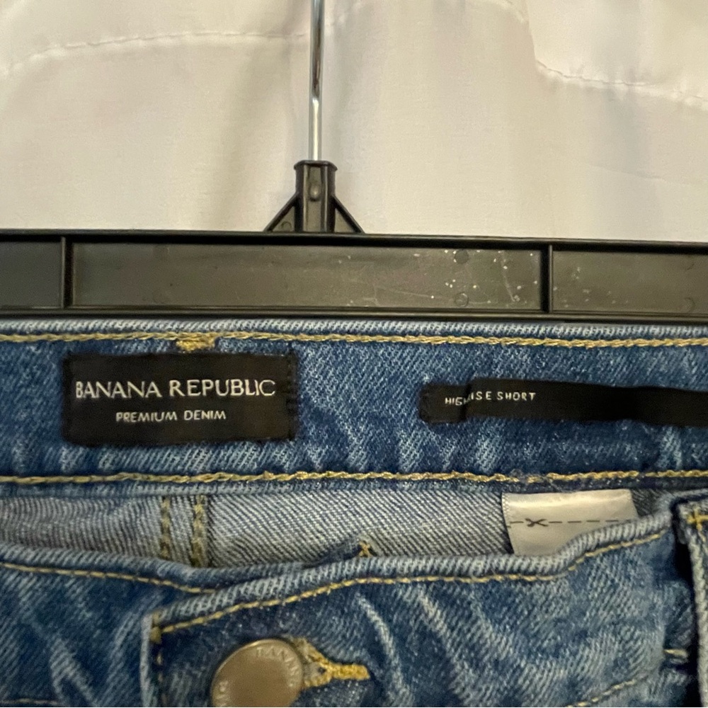 Banana Republic Blue Jean Shorts Cuffed Hem - Picture 3 of 4